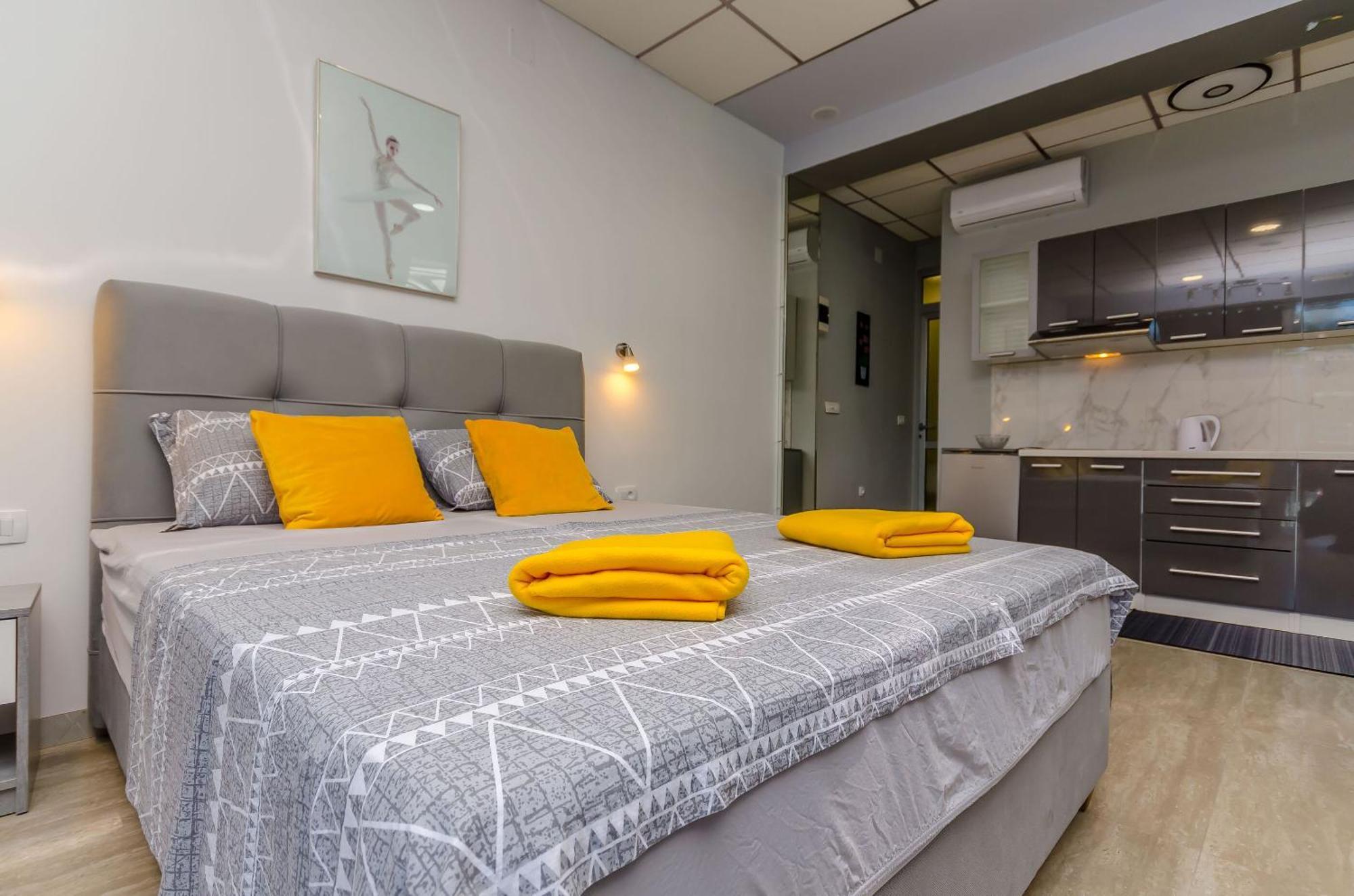 Apartments Stay Kastela Exterior photo